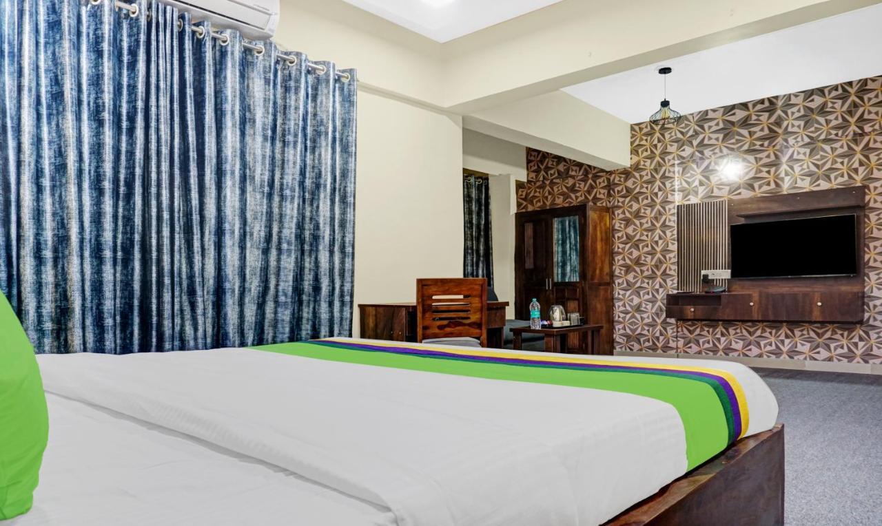Treebo Tulip Hotel Pune Ngoại thất bức ảnh